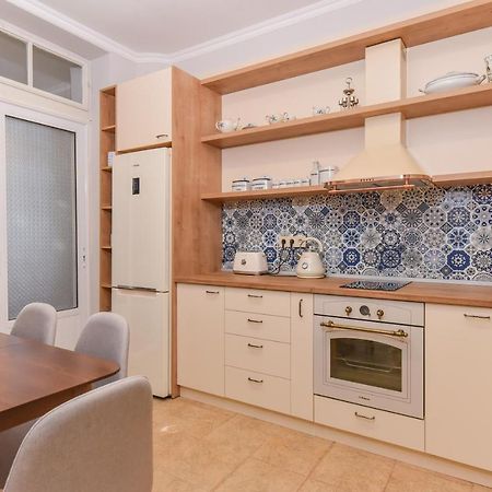 Spacious Vintage 2Br, 2Bath Apartment By Flat Mаnager 소피아 외부 사진